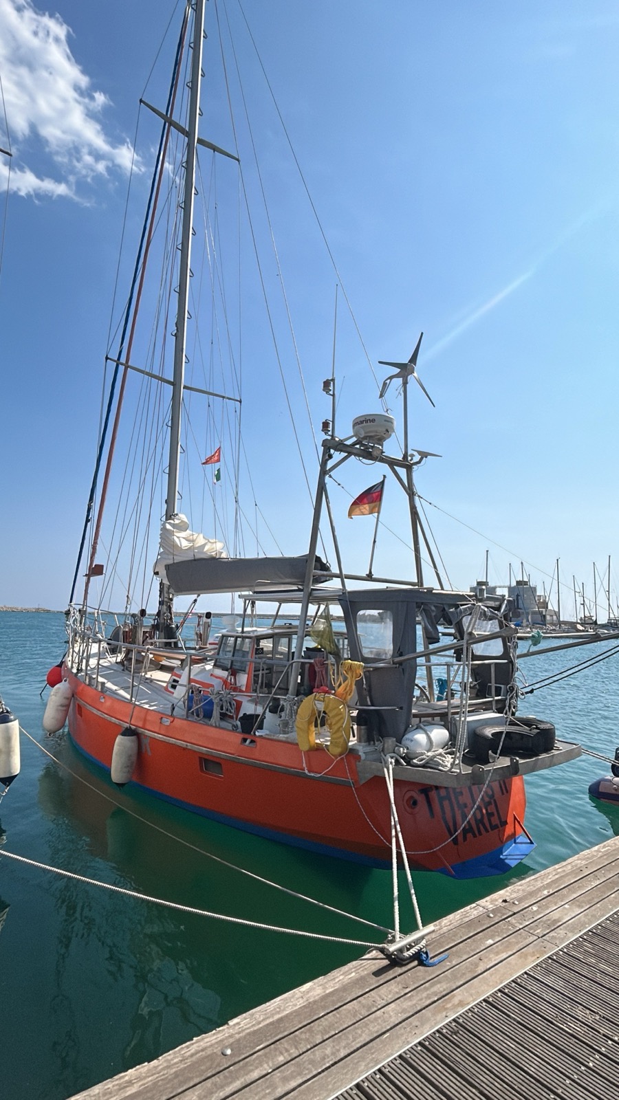 Thetis II im Hafen in Licata